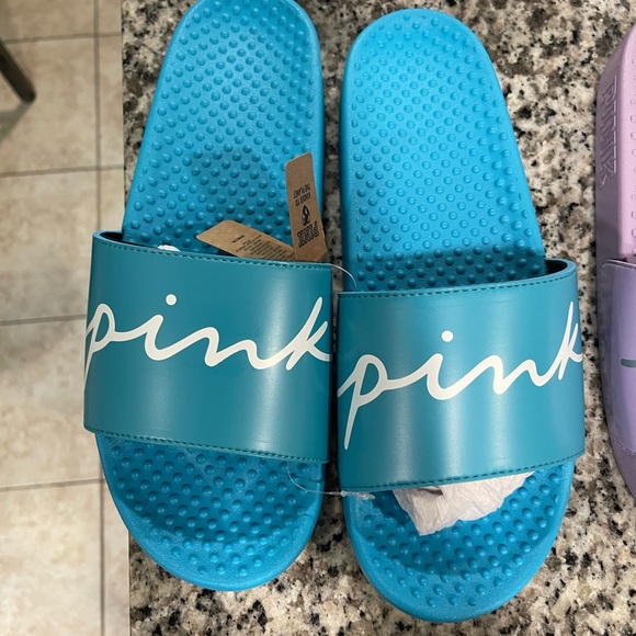 Pink sandals - Picture 3 of 6